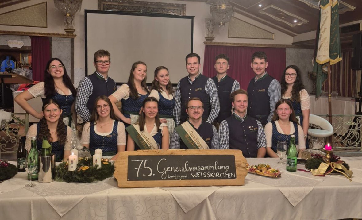 v.l.n.r.-stehend: Jana Kogler, Manuel Schmedler, Jasmin Schmedler, Viktoria Reiter, Thomas Führer, Paul Leitner, Johannes Reiter, Kerstin Wallner ; v.k.n.r.-sitzend: Johanna Pichler, Alexandra Moitzi, Magdalena Steinberger, Tobias Sölkner, Johannes Freigassner, Viktoria Bischof