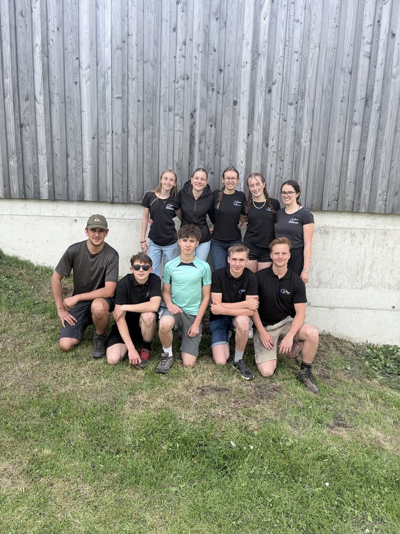 Bezirksentscheid Seilziehen Gruppenfoto