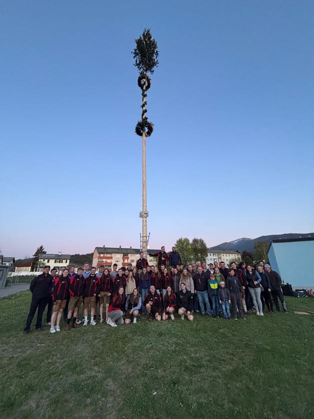 Gruppenfoto-Maibaumaufstellen 2026