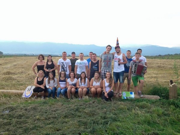 Maibaum umschneiden & Norgal trinken