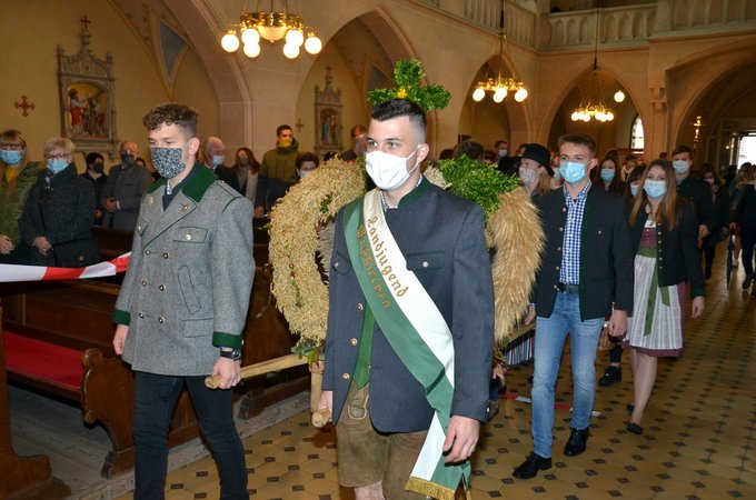 Erntedankfest und Erntekrone